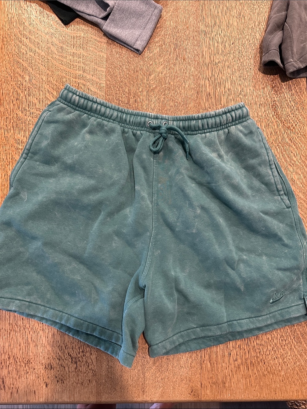 Nike Men’s Teal Drawstring Athletic Shorts